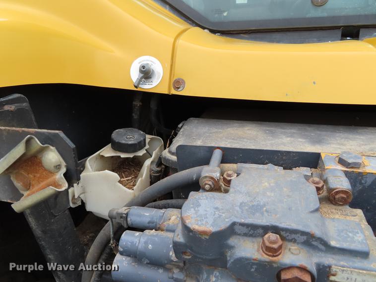 image for item DF7783 1996 Caterpillar Challenger 55 tractor