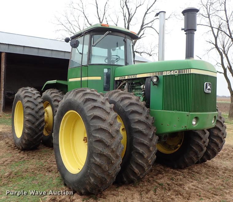image for item DF8898 1980 John Deere 8640 4WD tractor