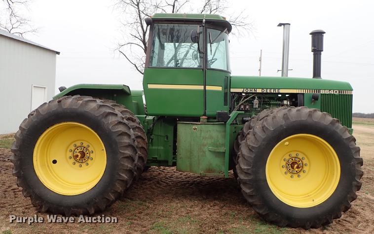 image for item DF8898 1980 John Deere 8640 4WD tractor
