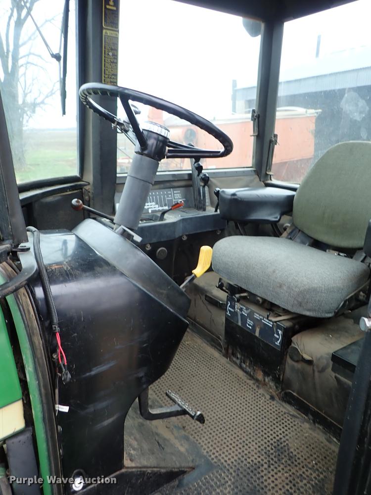 image for item DF8898 1980 John Deere 8640 4WD tractor