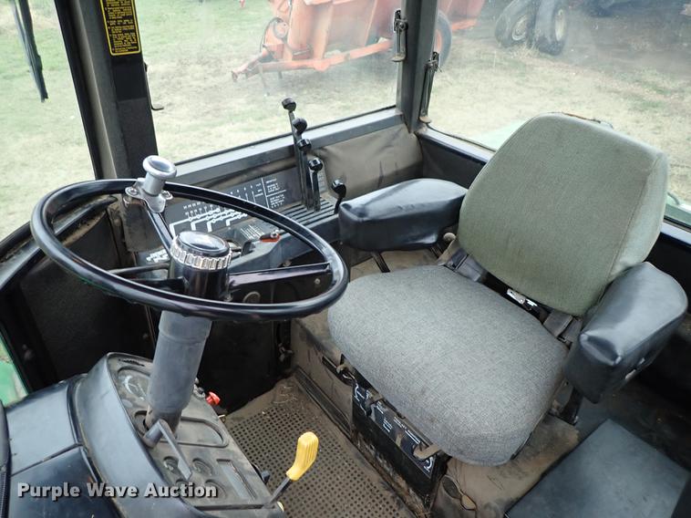 image for item DF8898 1980 John Deere 8640 4WD tractor