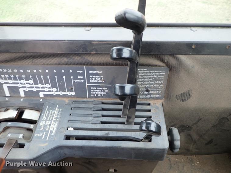 image for item DF8898 1980 John Deere 8640 4WD tractor