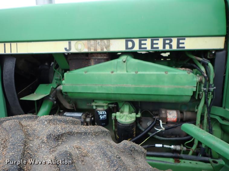 image for item DF8898 1980 John Deere 8640 4WD tractor