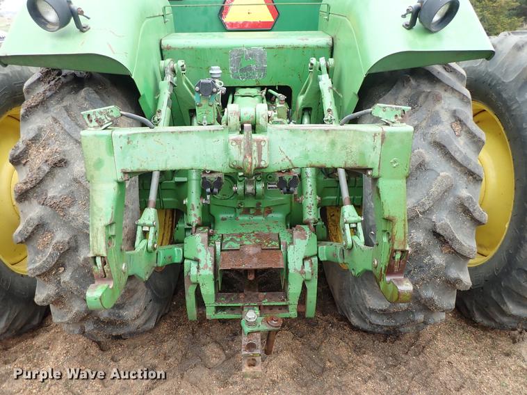 image for item DF8898 1980 John Deere 8640 4WD tractor