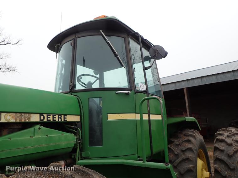 image for item DF8898 1980 John Deere 8640 4WD tractor