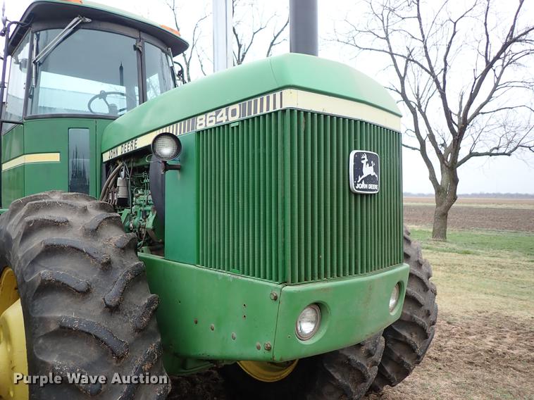 image for item DF8898 1980 John Deere 8640 4WD tractor