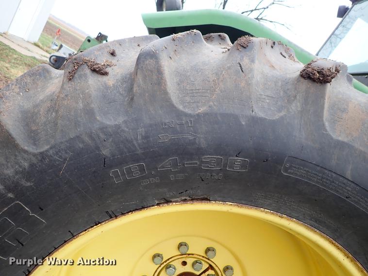 image for item DF8898 1980 John Deere 8640 4WD tractor