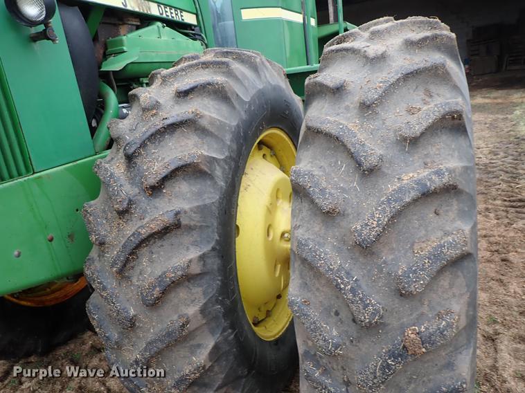 image for item DF8898 1980 John Deere 8640 4WD tractor