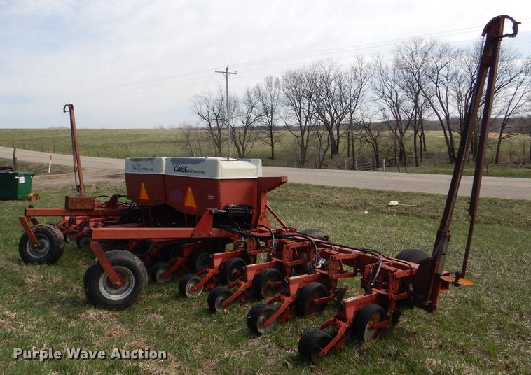 image for item DG0927 Case IH 900 Cyclo Air planter