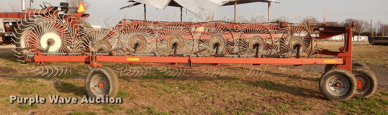 image for item DG0929 AGCO 4324 hay rake