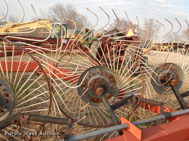 image for item DG0929 AGCO 4324 hay rake