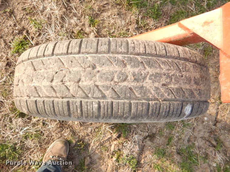 image for item DG0929 AGCO 4324 hay rake