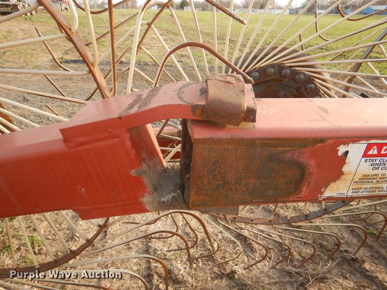 image for item DG0929 AGCO 4324 hay rake