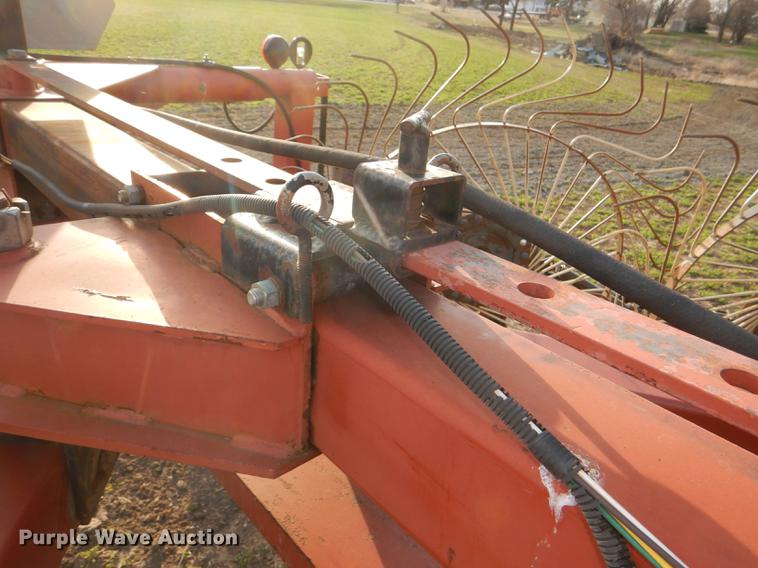 image for item DG0929 AGCO 4324 hay rake