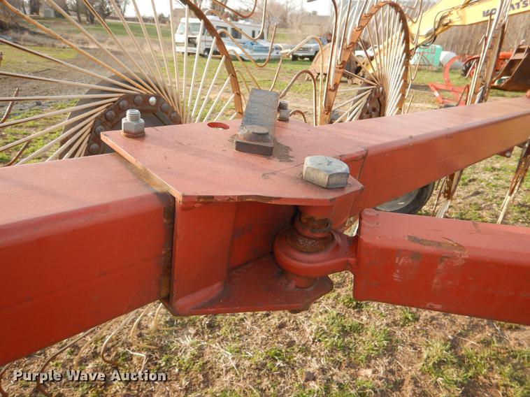 image for item DG0929 AGCO 4324 hay rake