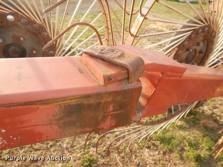 image for item DG0929 AGCO 4324 hay rake