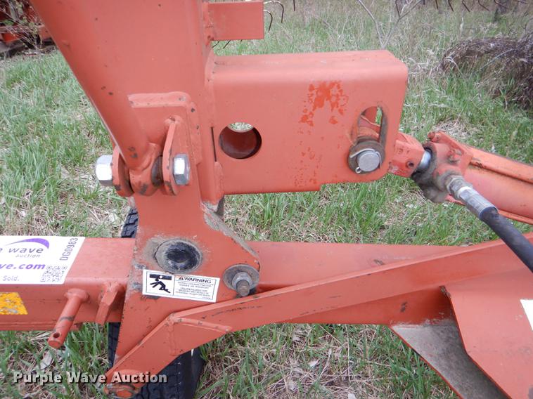 image for item DG0983 Hesston 5010 hay rake