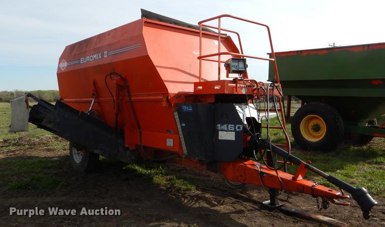 image for item DG0985 Kuhn Euromix II 1460 feed mixer