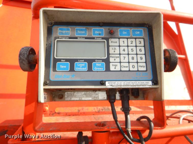 image for item DG0985 Kuhn Euromix II 1460 feed mixer