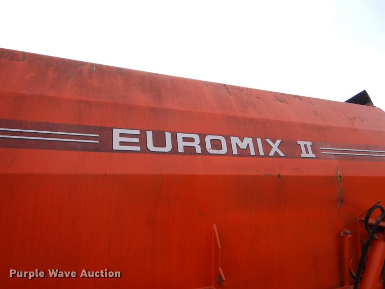 image for item DG0985 Kuhn Euromix II 1460 feed mixer