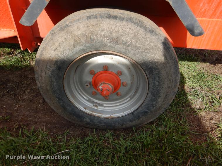 image for item DG0985 Kuhn Euromix II 1460 feed mixer