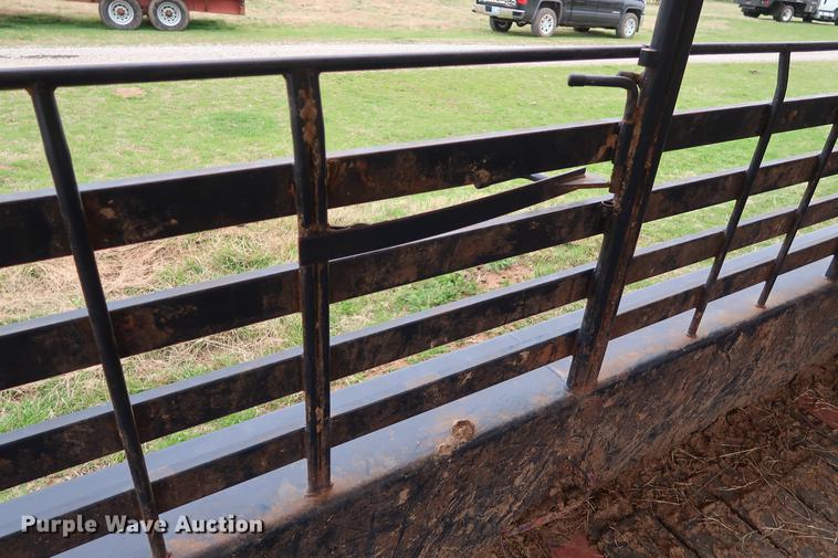 image for item DG3407 2015 Gooseneck Trailers livestock trailer