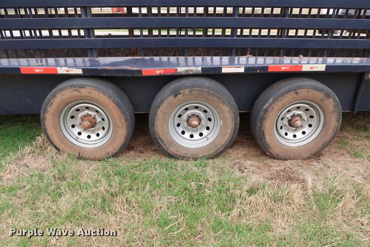 image for item DG3407 2015 Gooseneck Trailers livestock trailer