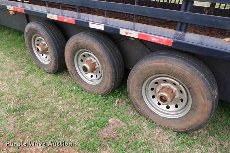 image for item DG3407 2015 Gooseneck Trailers livestock trailer