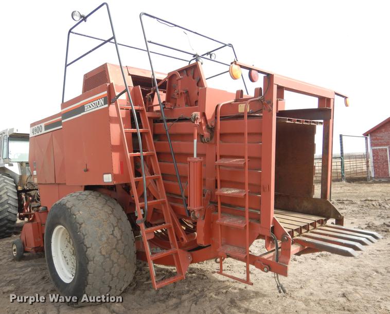 image for item DG5754 1993 Hesston 4900 large square baler