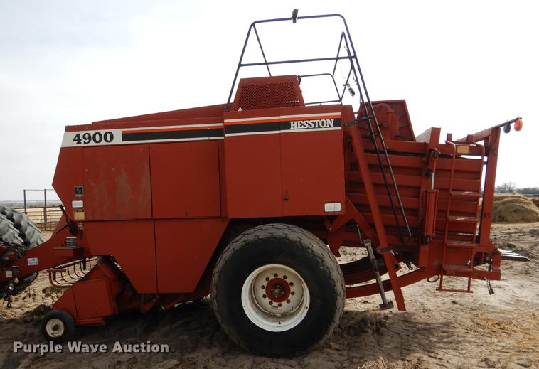 image for item DG5754 1993 Hesston 4900 large square baler