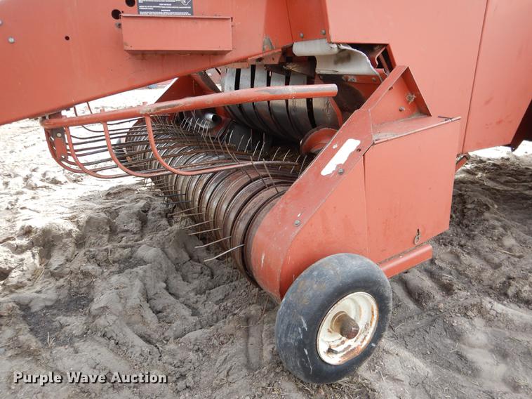 image for item DG5754 1993 Hesston 4900 large square baler