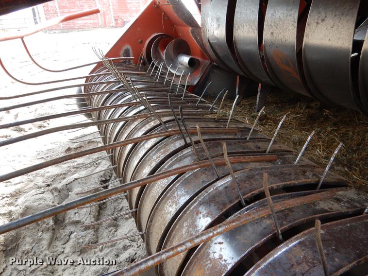 image for item DG5754 1993 Hesston 4900 large square baler