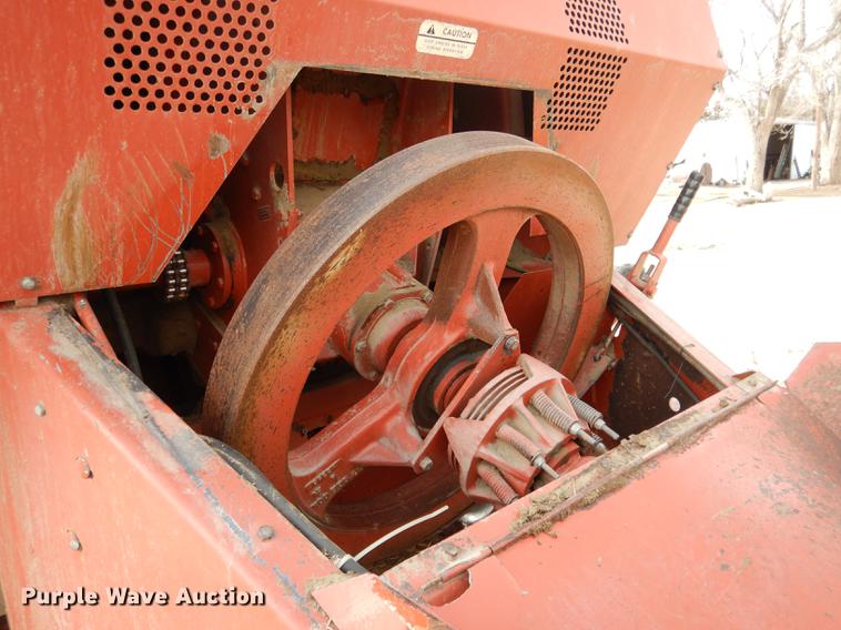 image for item DG5754 1993 Hesston 4900 large square baler