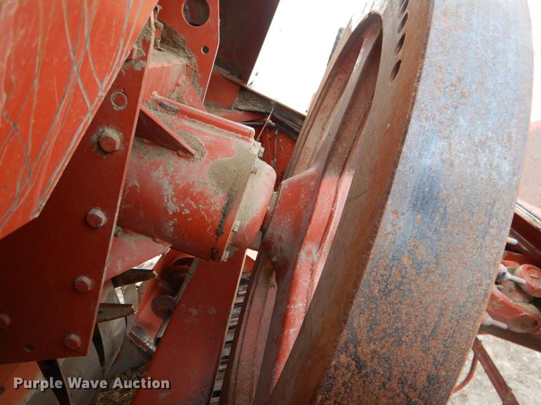 image for item DG5754 1993 Hesston 4900 large square baler