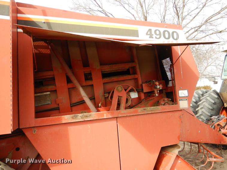 image for item DG5754 1993 Hesston 4900 large square baler