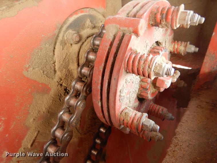 image for item DG5754 1993 Hesston 4900 large square baler