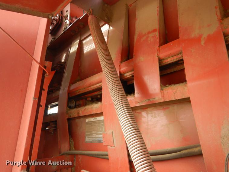 image for item DG5754 1993 Hesston 4900 large square baler