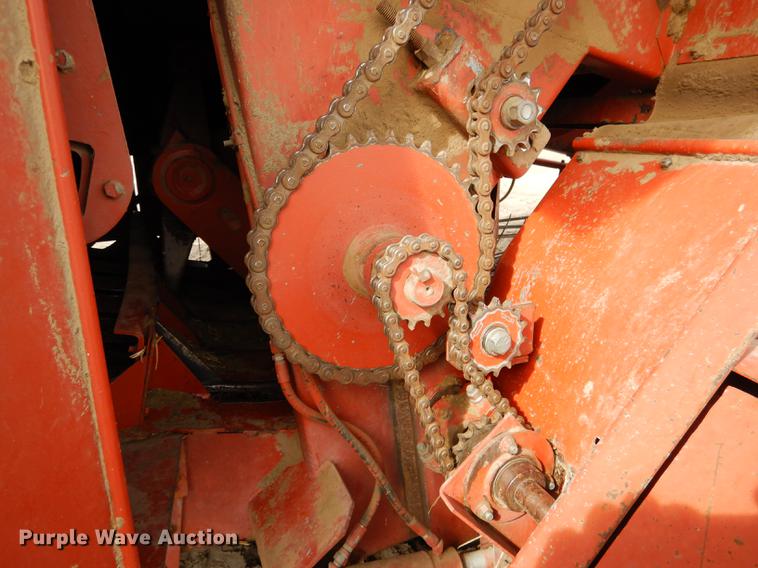 image for item DG5754 1993 Hesston 4900 large square baler