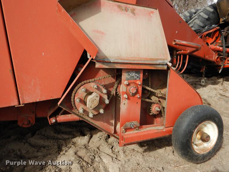 image for item DG5754 1993 Hesston 4900 large square baler