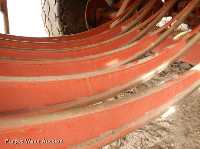 image for item DG5754 1993 Hesston 4900 large square baler