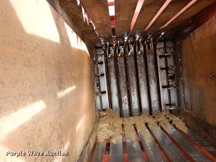 image for item DG5754 1993 Hesston 4900 large square baler