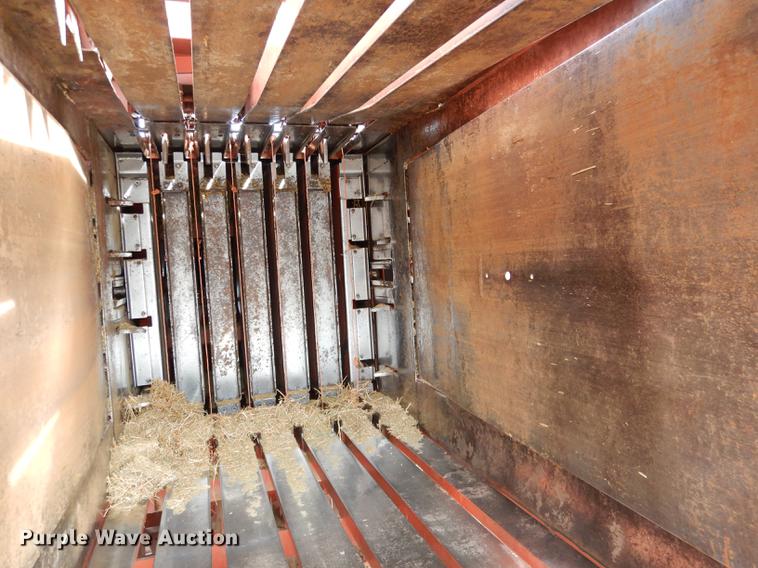 image for item DG5754 1993 Hesston 4900 large square baler