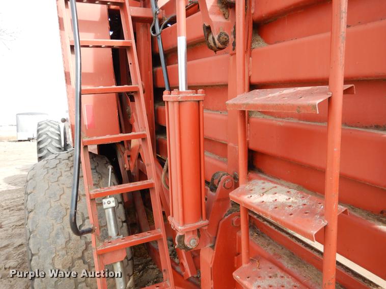 image for item DG5754 1993 Hesston 4900 large square baler