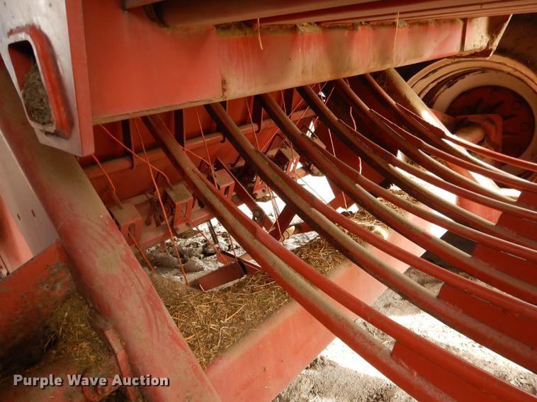 image for item DG5754 1993 Hesston 4900 large square baler