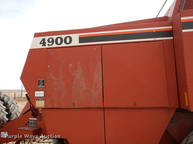 image for item DG5754 1993 Hesston 4900 large square baler