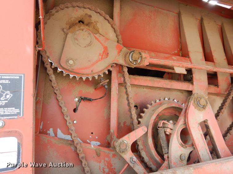 image for item DG5754 1993 Hesston 4900 large square baler