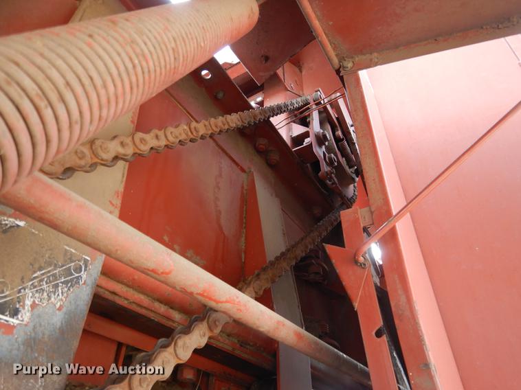 image for item DG5754 1993 Hesston 4900 large square baler