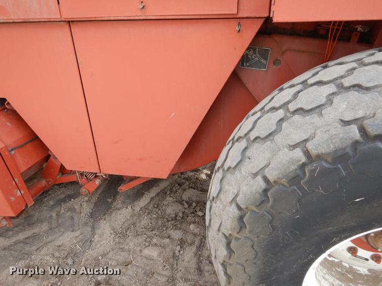 image for item DG5754 1993 Hesston 4900 large square baler