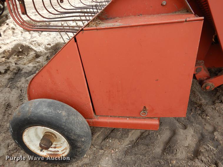 image for item DG5754 1993 Hesston 4900 large square baler