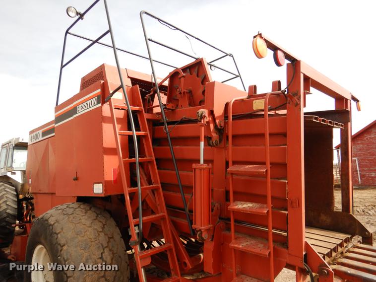 image for item DG5754 1993 Hesston 4900 large square baler